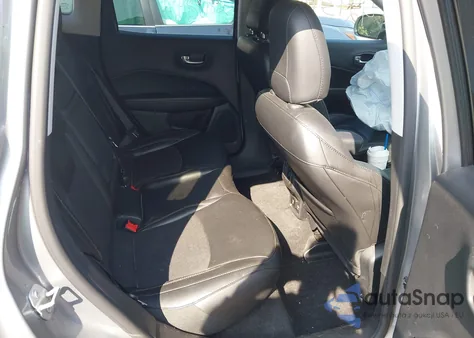 2019 Jeep Compass Latitude 4X4 from USA, damaged, VIN 3C4NJDBB2KT807800